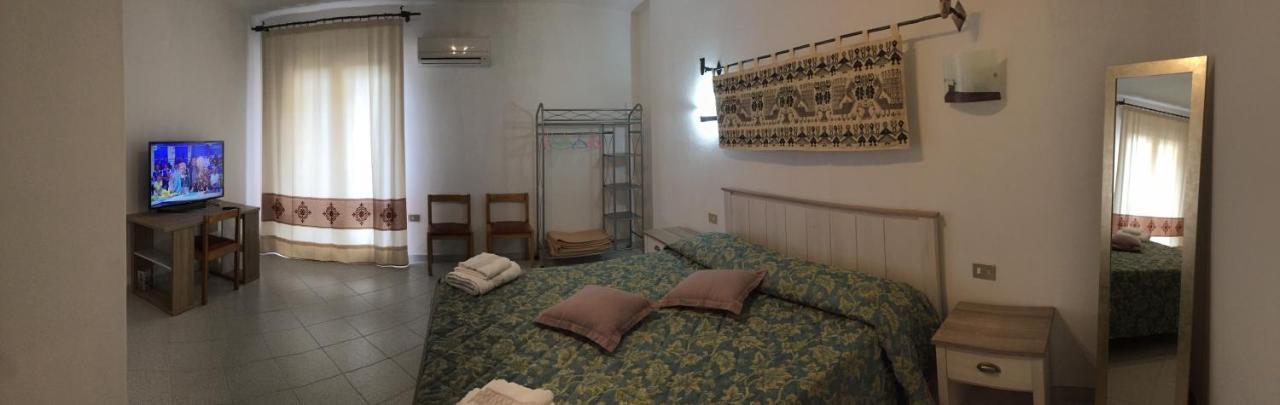 Sardinia Climbing House Bed & Breakfast Ulassai ภายนอก รูปภาพ