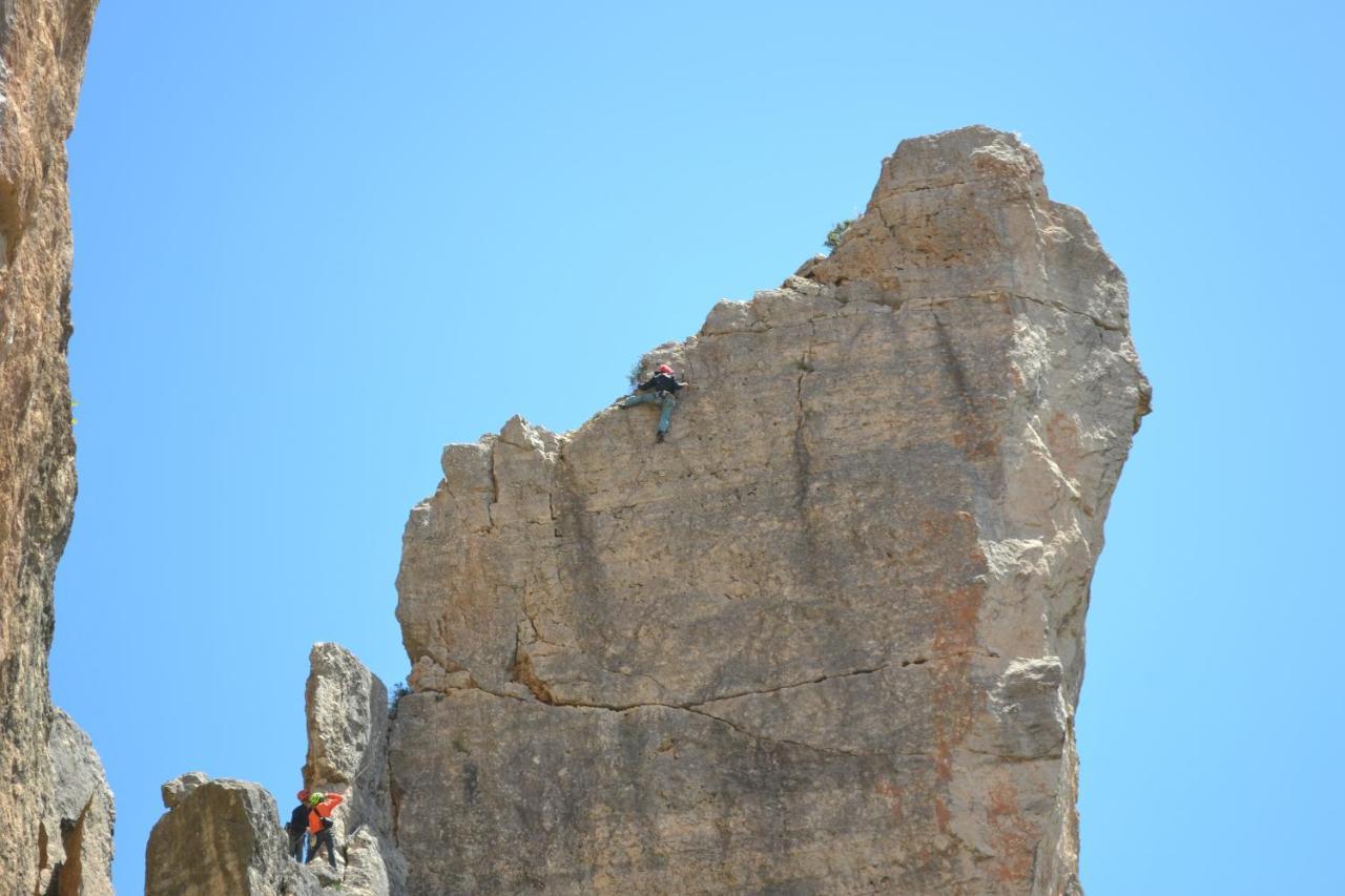 Sardinia Climbing House Bed & Breakfast Ulassai ภายนอก รูปภาพ